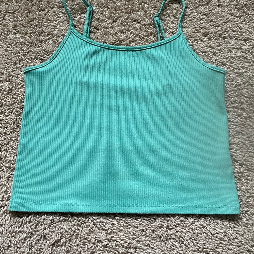 american eagle tanktop!